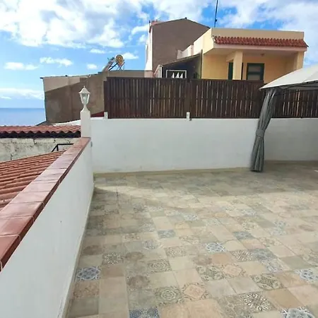Large 150 M2 Apartment, View And Location ! Apartamento Puerto de Santiago (Tenerife)