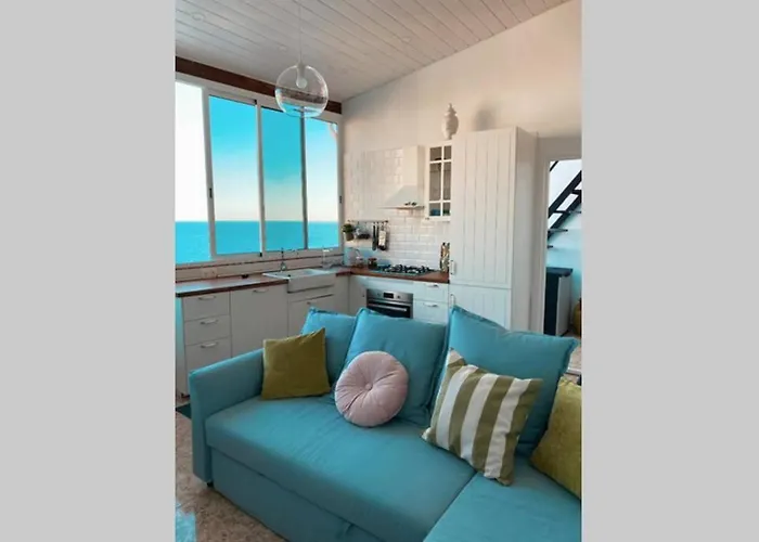 Large 150 M2 Apartment, View And Location ! *