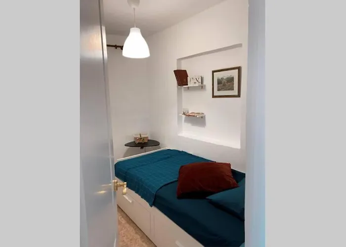 Апартаменты Large 150 M2 Apartment, View And Location !