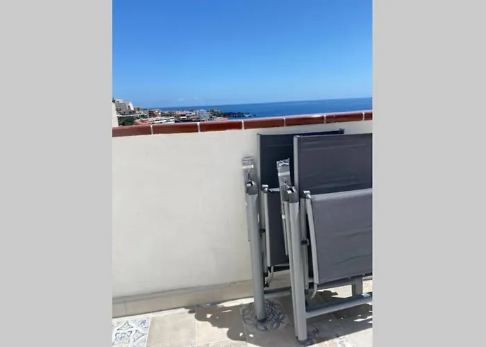 Large 150 M2 Apartment, View And Location ! * Puerto de Santiago (Tenerife)